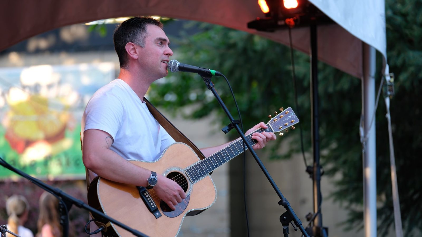 Evening: Daniel Moir