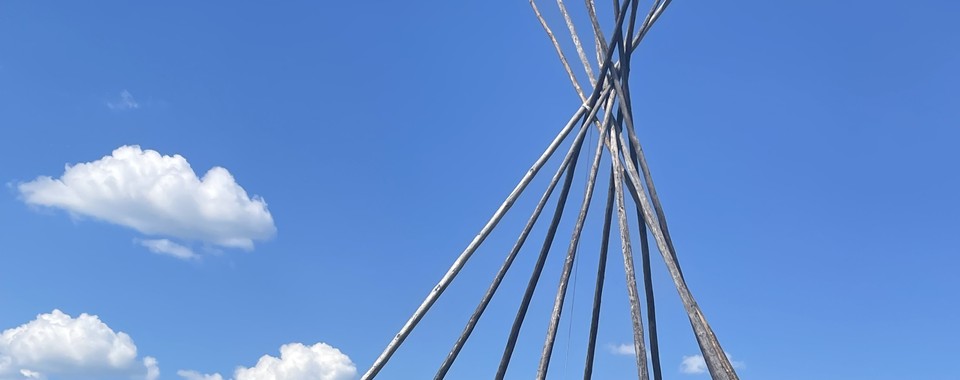 ᒥᑭᐊᐧᐦᑊ How to Pitch a Teepee (mîkiwahp) & Teachings with Elder Dr. Jerry Saddleback