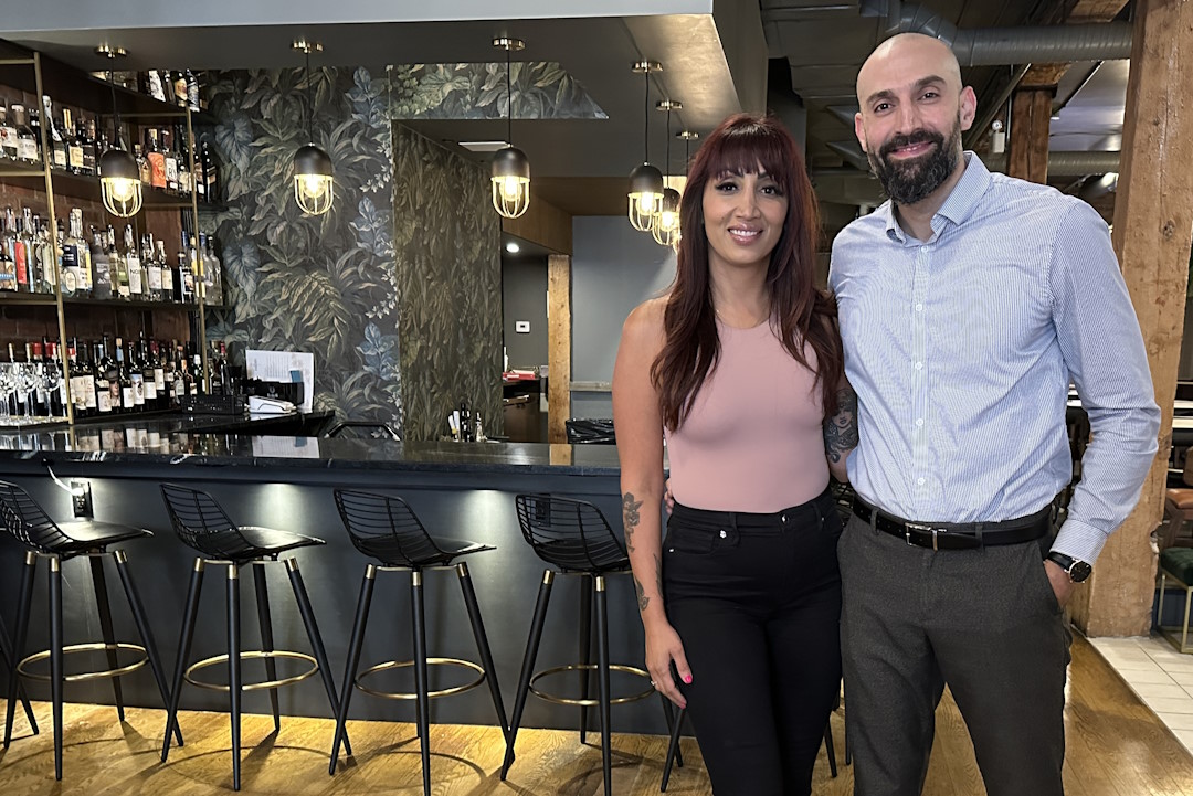 Co-owner Hifa Maleki and general manager Mehraz Soltani in front of the bar at El Jardin