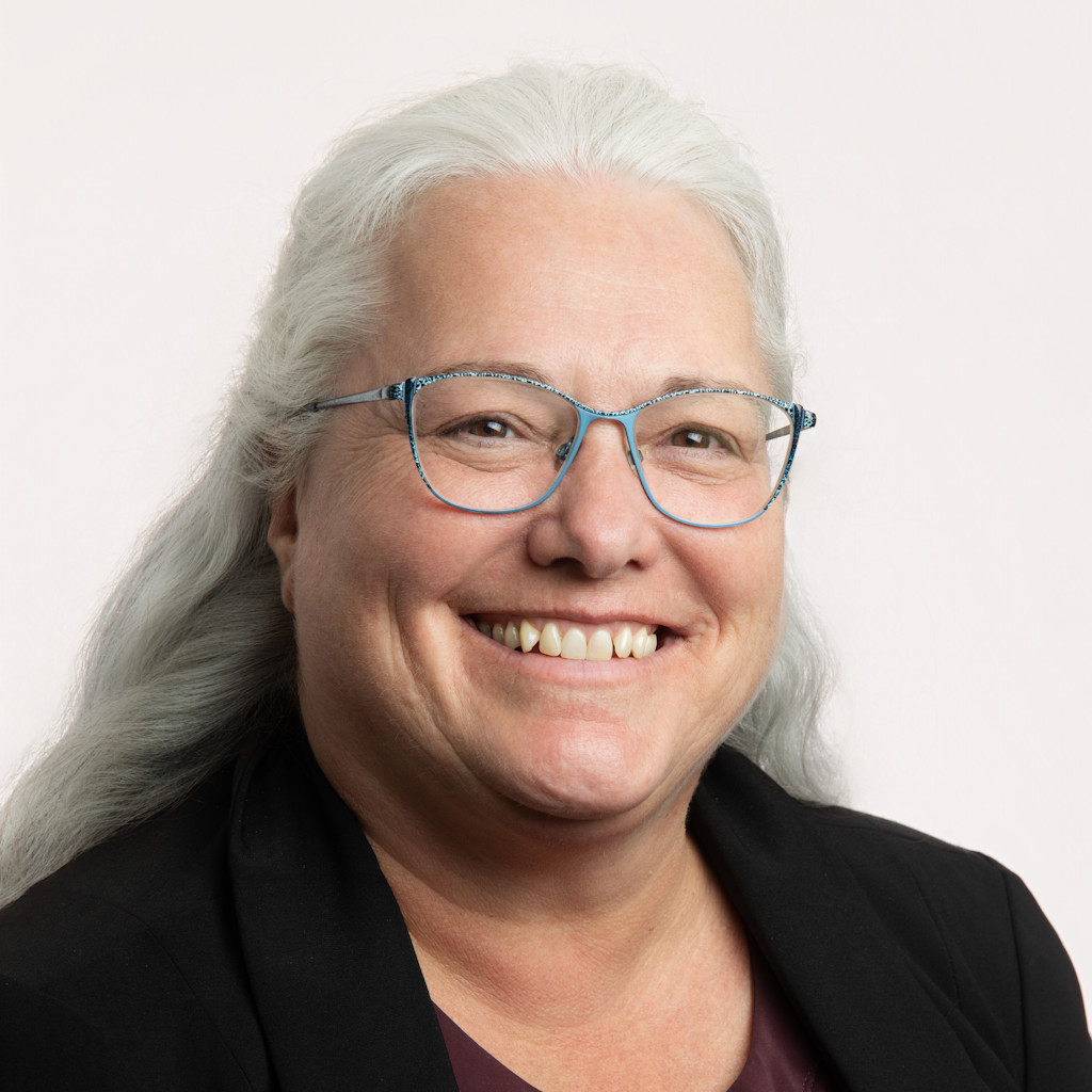 Debbi Serafinchon