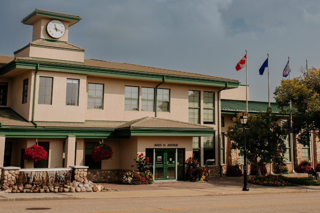A photo of the town office in Stony Plain.