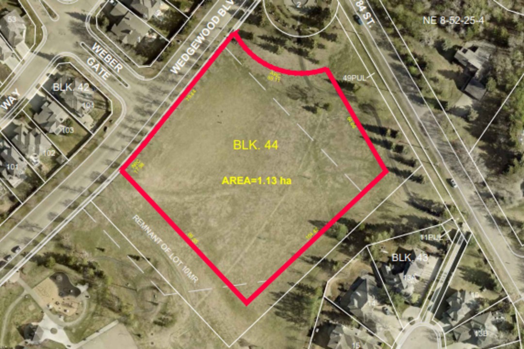 An overhead view of a green space in Wedgewood Heights.