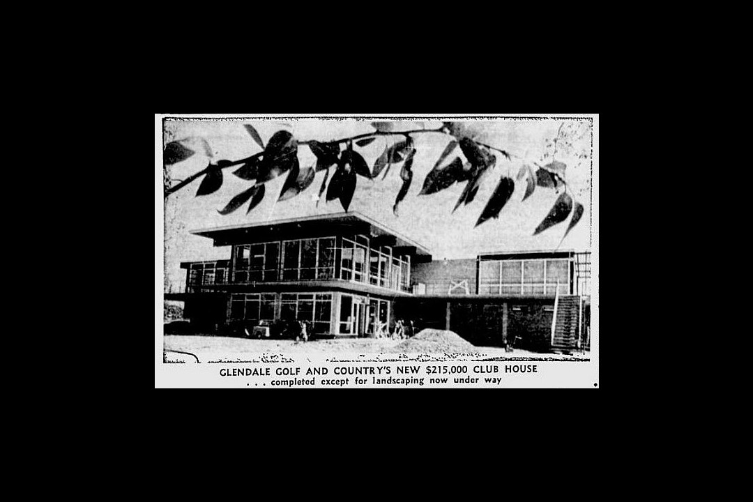 A newspaper clipping of a photograph of the Glendale golf club