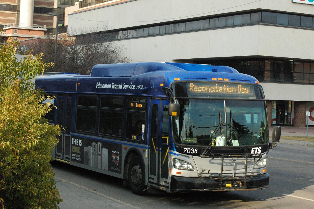 A bus with its route screen displaying the words Reconciliation Day